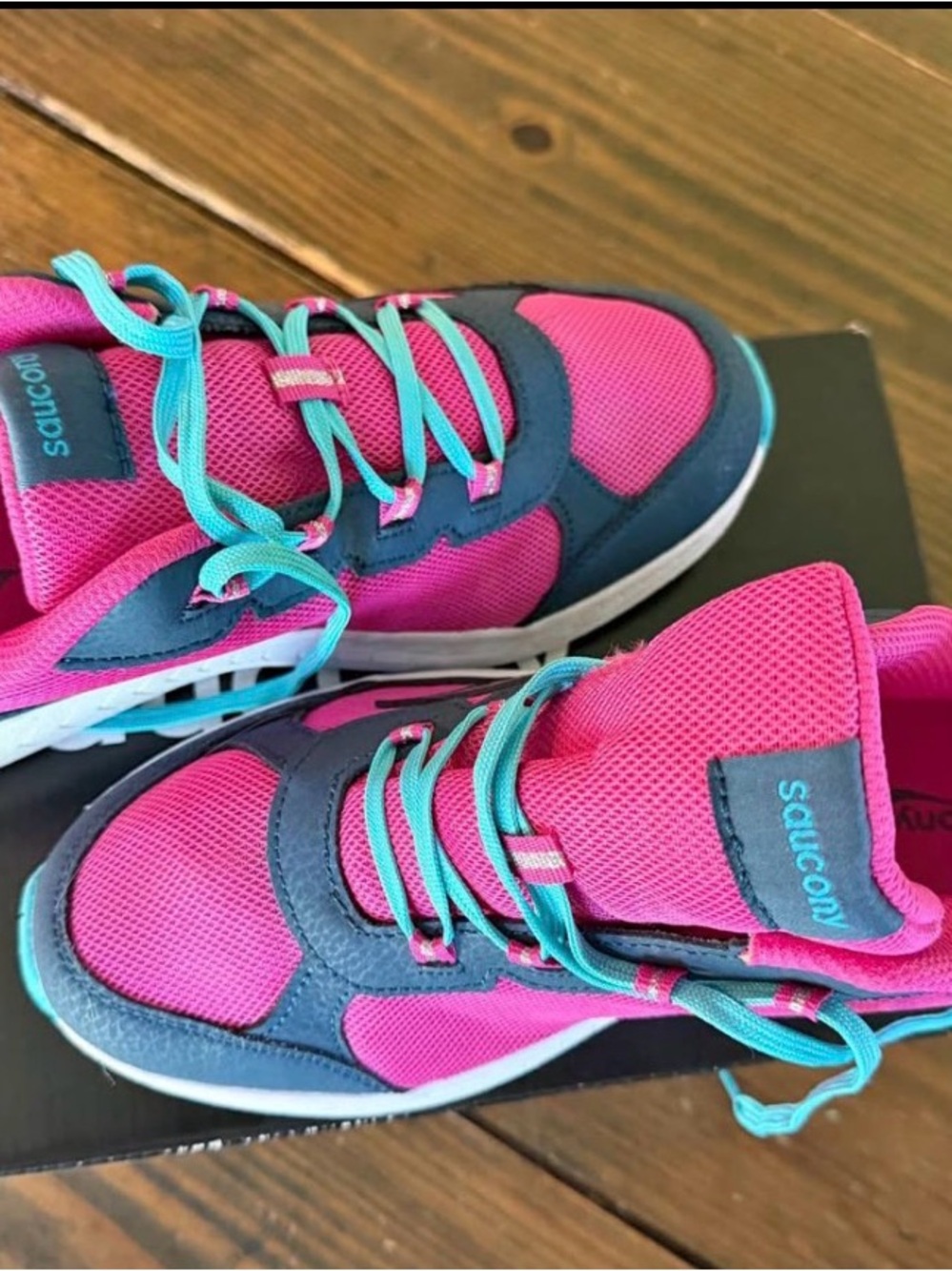 Saucony Pink and Teal women’s Athletic Sneakers